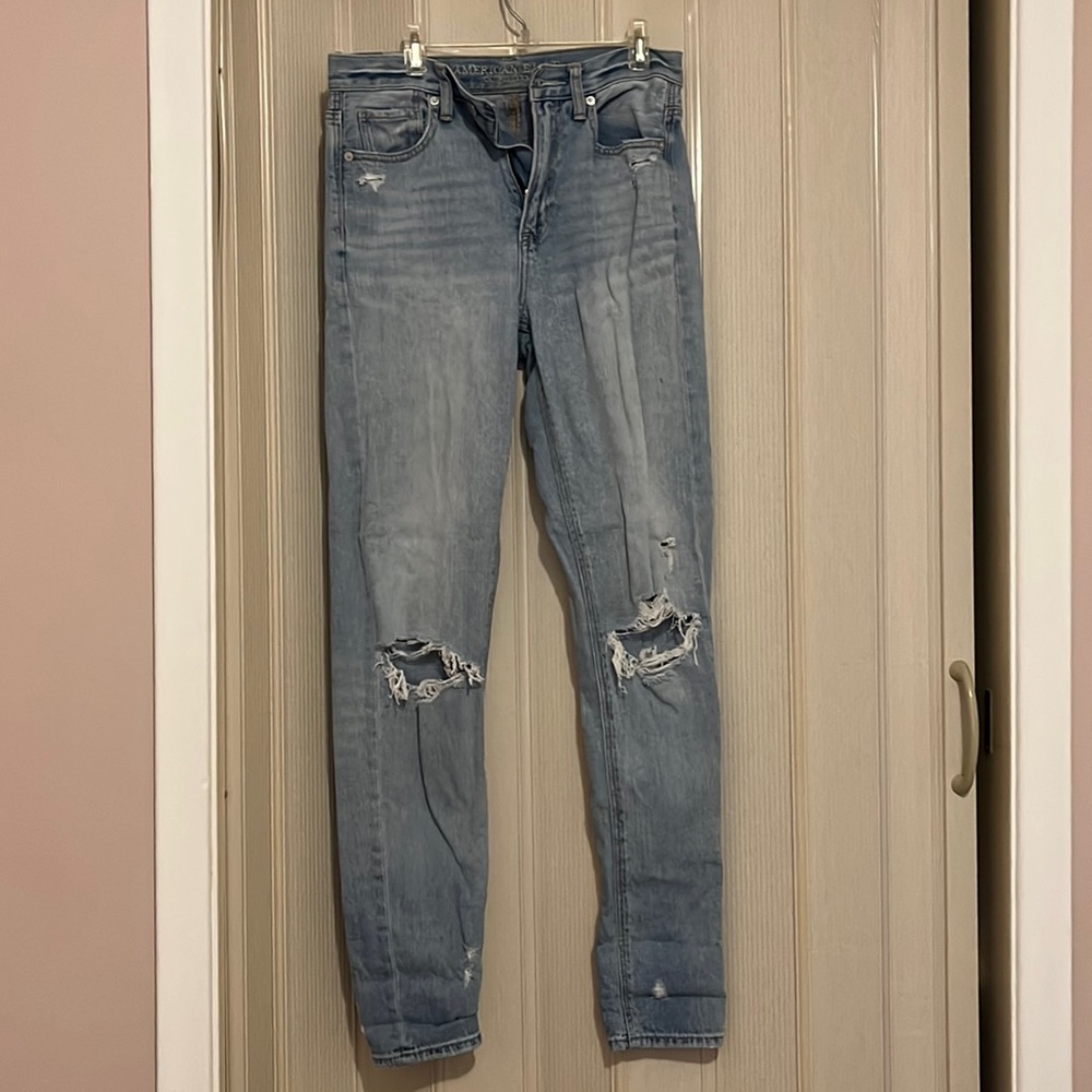 American Eagle Mom Jeans!